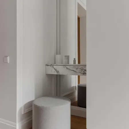 Premium Designer With Park View - By Innorental * 里加