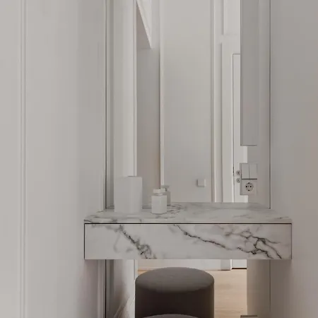 Premium Designer With Park View - By Innorental