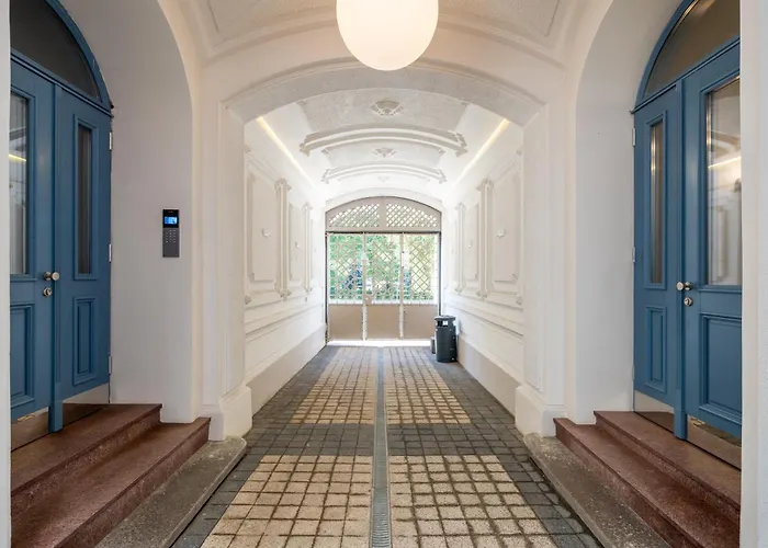 Premium Designer With Park View - By Innorental